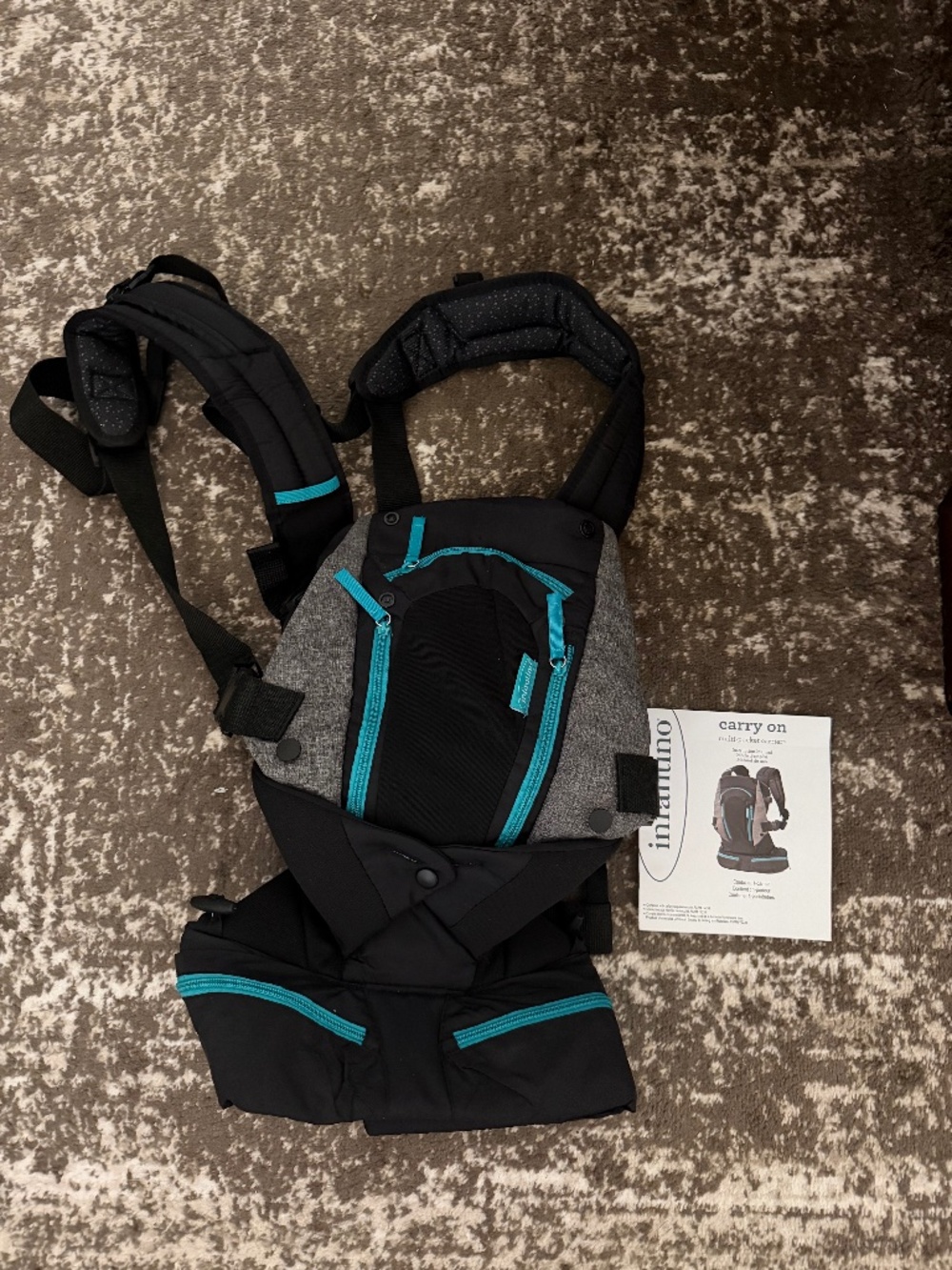 NWOT Infantino carry on